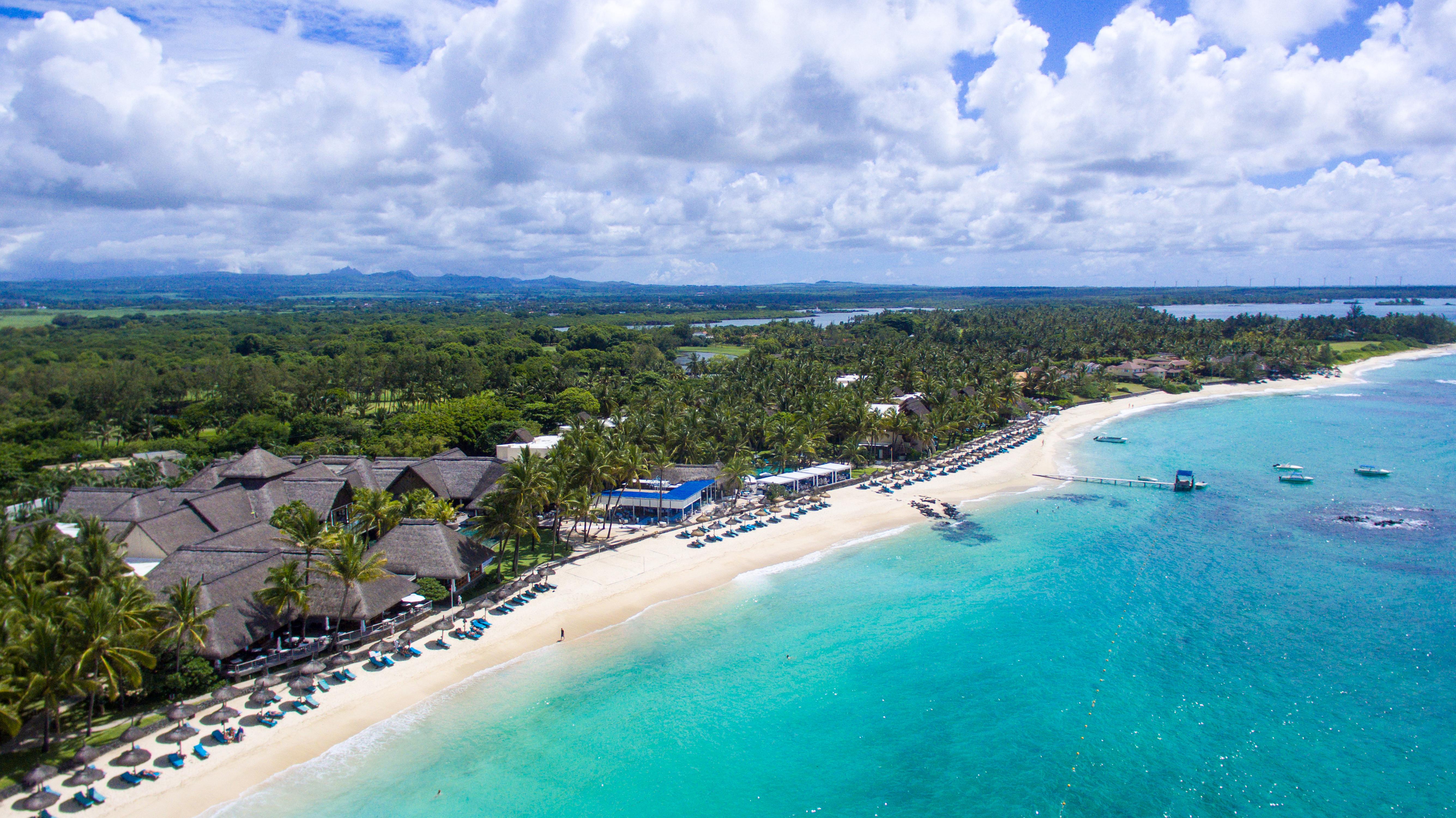 Constance Belle Mare Plage Exterior photo Aerial view of the resort