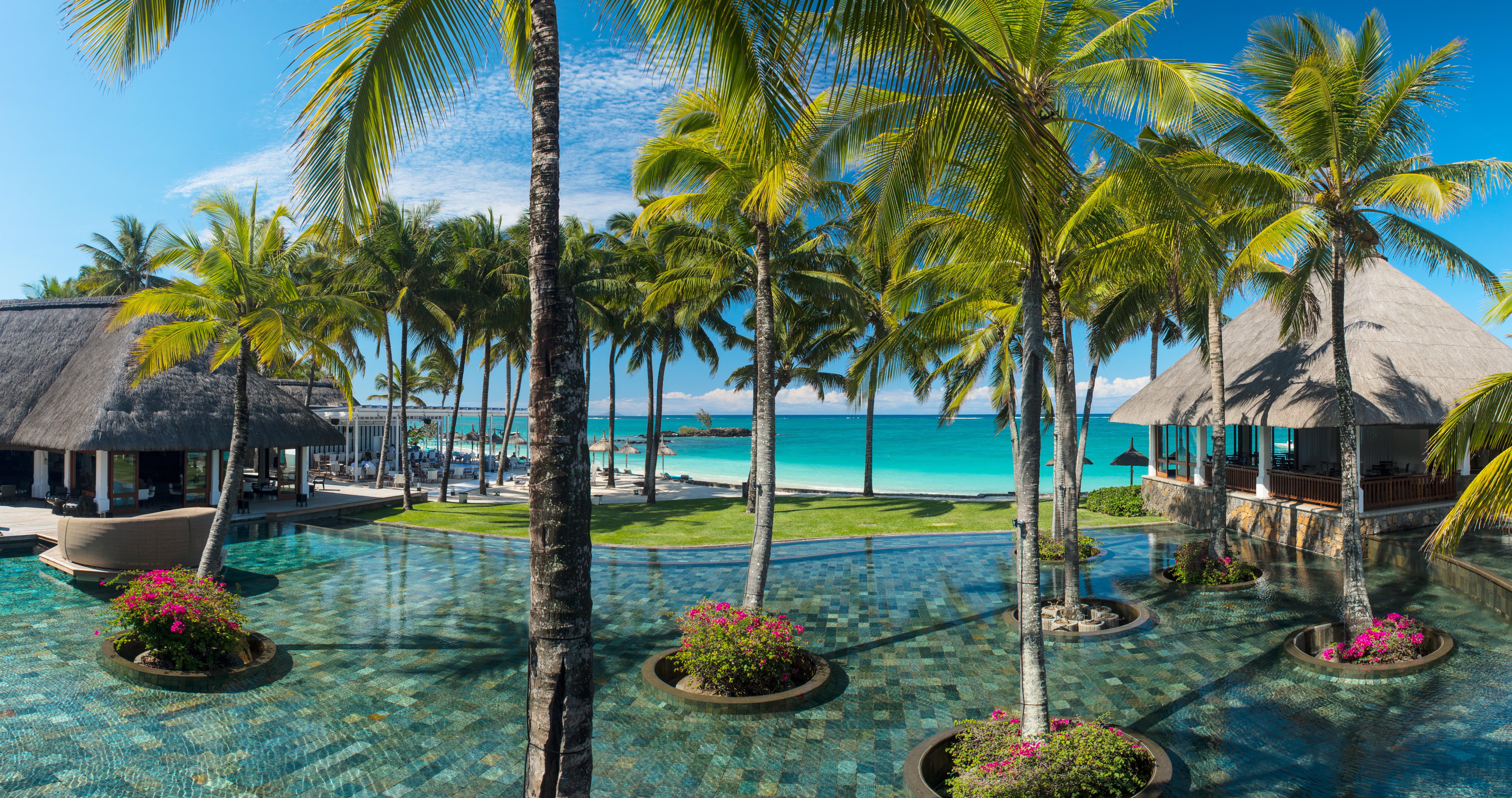 Constance Belle Mare Plage Exterior photo View of the beach at the resort